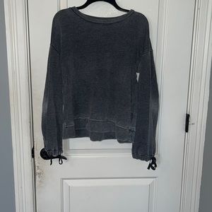 American Eagle gray sweater, size medium.